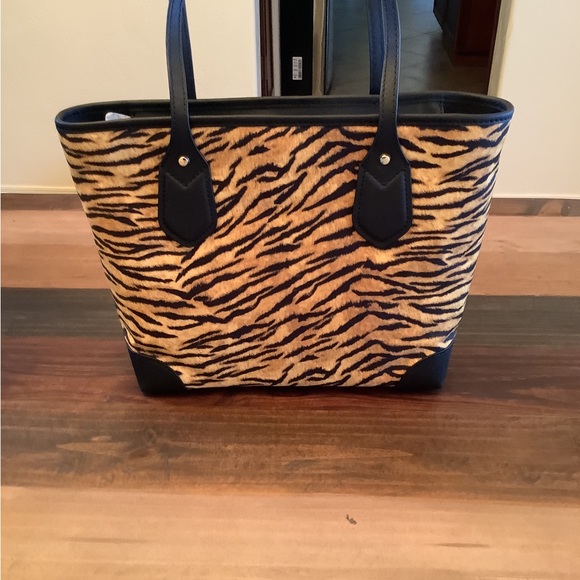 Ladies purse MK tote - Picture 4 of 4